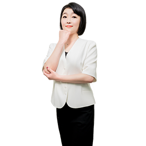 榮耀 余孟潔 經理