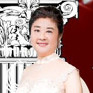 精豪 黃秋霞 經理